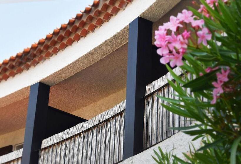 חדר סטנדרט עם מרפסת, Logis Hôtel Restaurant Le Top Du Roulier