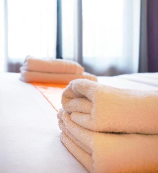 חדר סטנדרט עם מרפסת, Logis Hôtel Restaurant Le Top Du Roulier