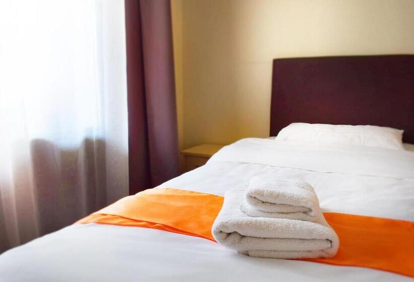 סוויטת 2 חדרי שינה, Logis Hôtel Restaurant Le Top Du Roulier