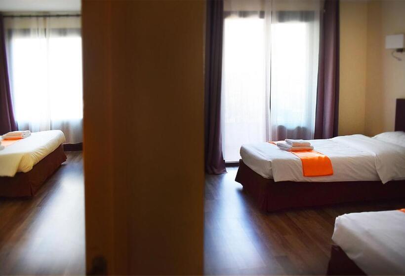 סוויטת 2 חדרי שינה, Logis Hôtel Restaurant Le Top Du Roulier