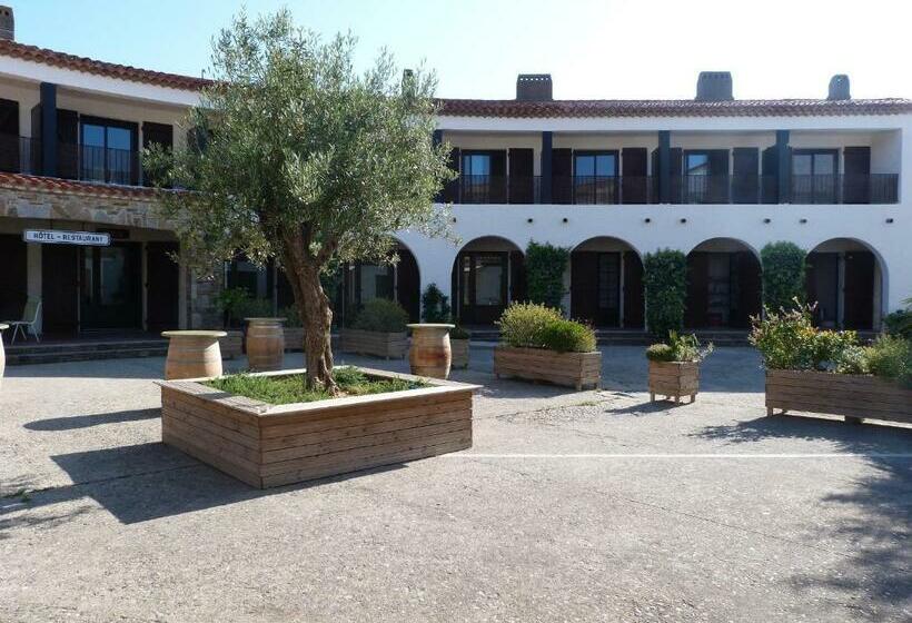 חדר סטנדרט מותאם לאדם עם מוגבלויות, Logis Hôtel Restaurant Le Top Du Roulier