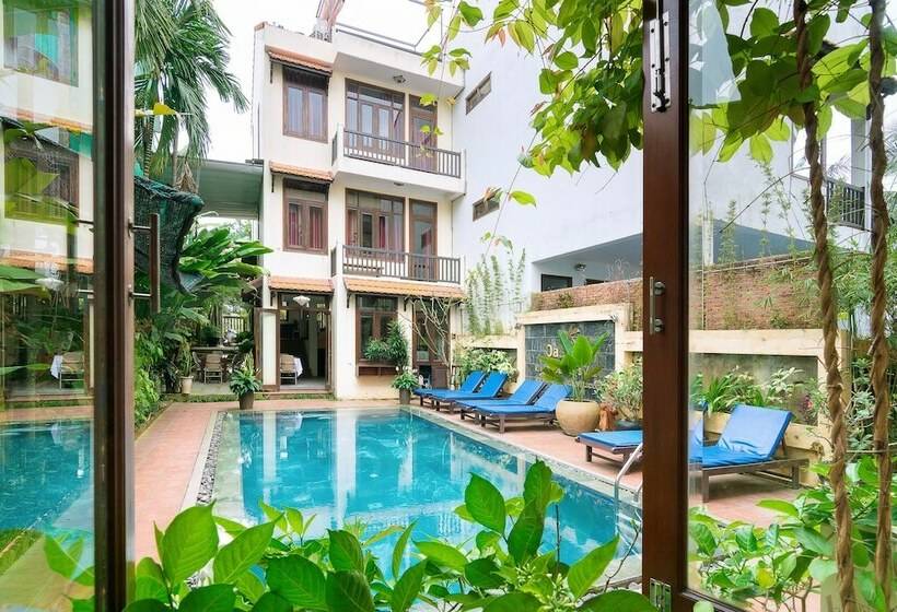 Deluxe room with river view, Riverside Oasis Villa