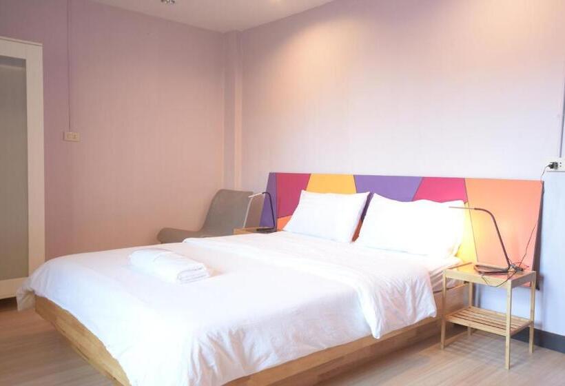Quarto Triplo Estandar, Room@vipa