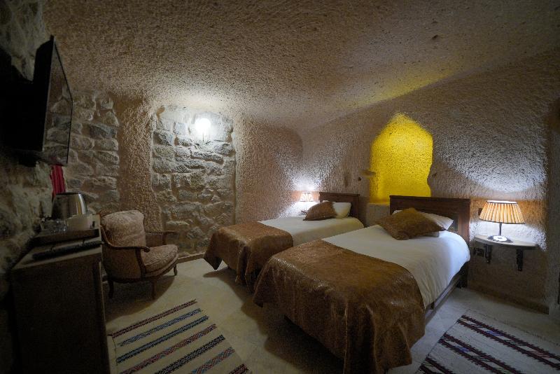 اتاق استاندارد, Takaev Cave House