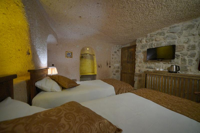 اتاق استاندارد, Takaev Cave House