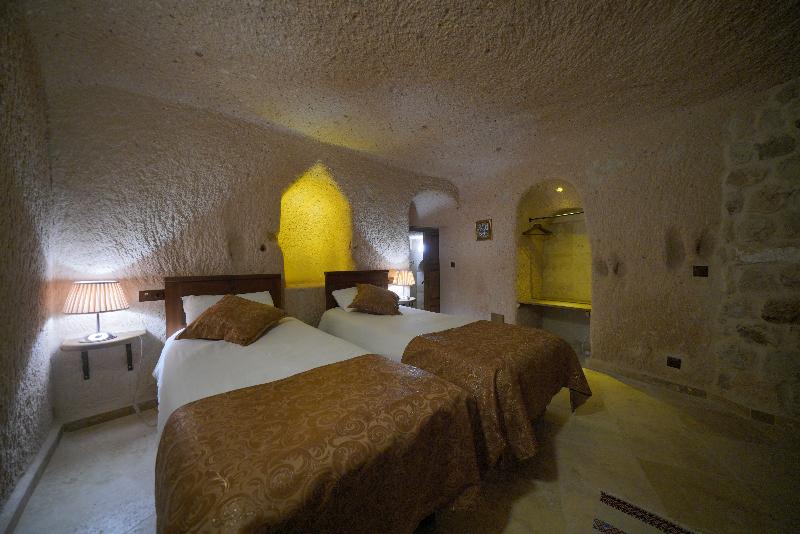 اتاق استاندارد, Takaev Cave House