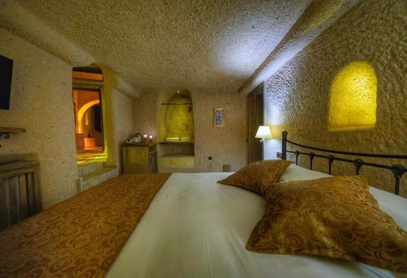 スイート(家族用), Takaev Cave House