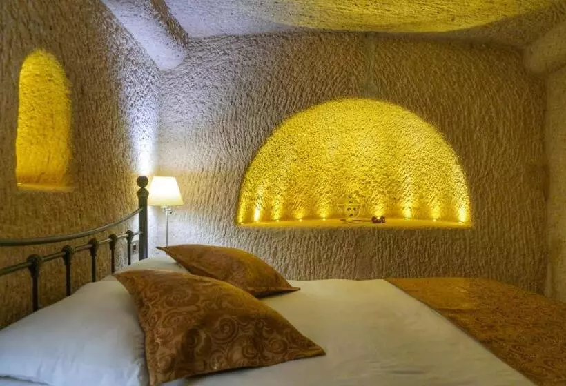 スイート(家族用), Takaev Cave House
