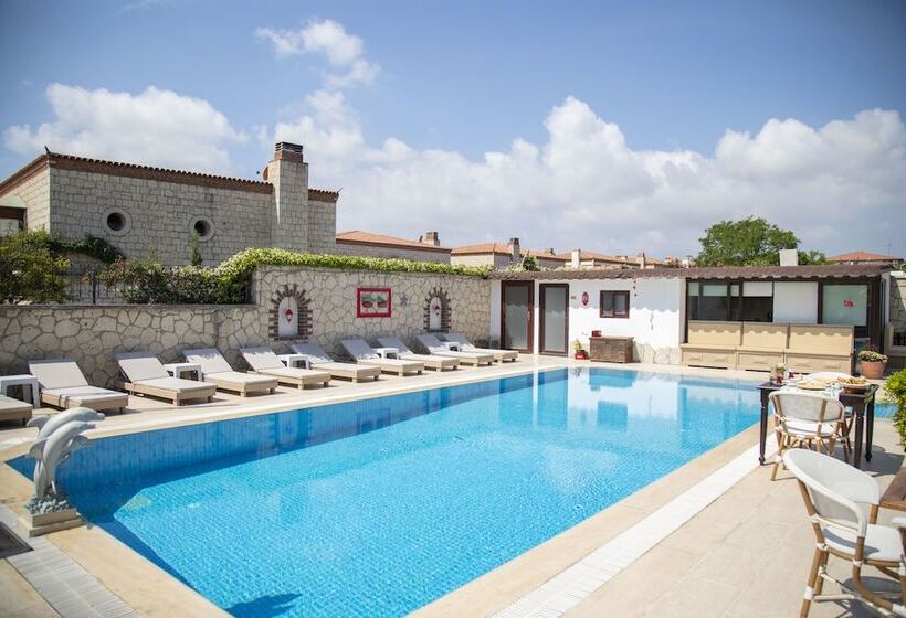 غرفة ديلوكس, Teddy Alaçatı