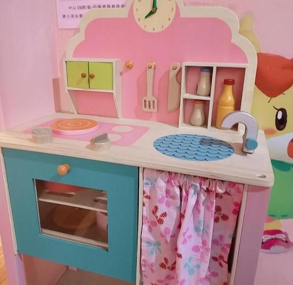 חדר דלוקס לארבעה, Zhong Shan 330