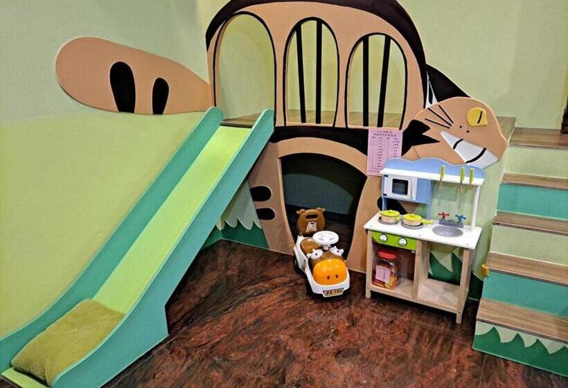 غرفة سوبيريور رباعية, Zhong Shan 330