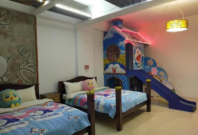 חדר פרמיום לארבעה, Zhong Shan 330