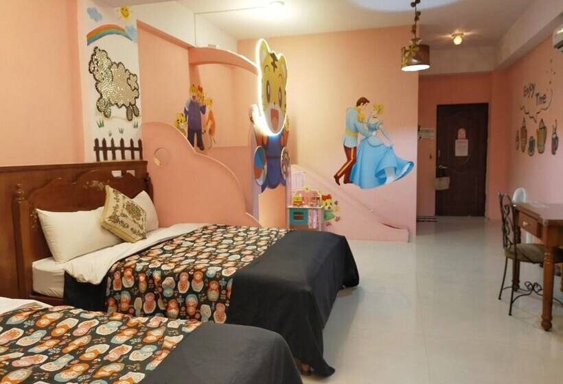 غرفة سوبيريور رباعية, Zhong Shan 330