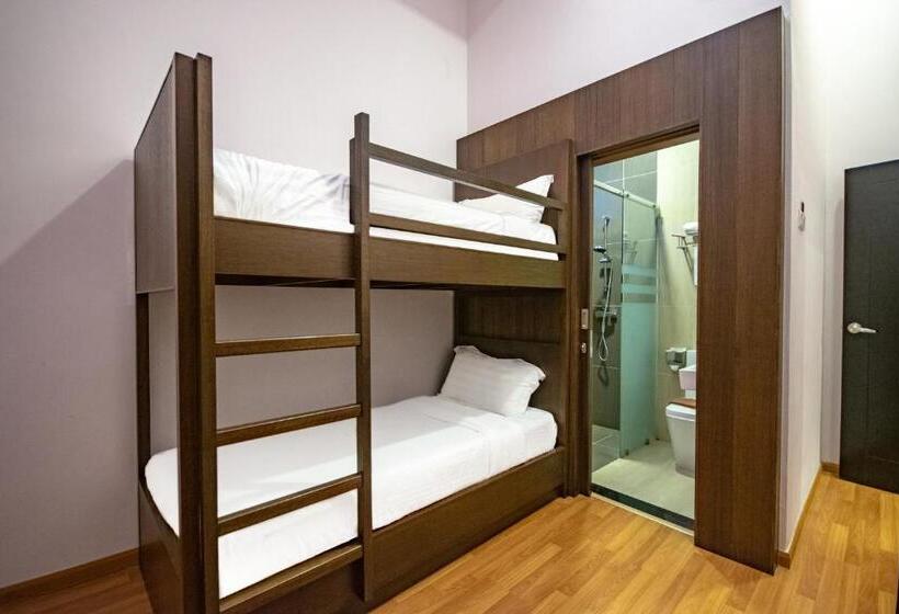 اتاق پنت هاوس, Nova Highlands