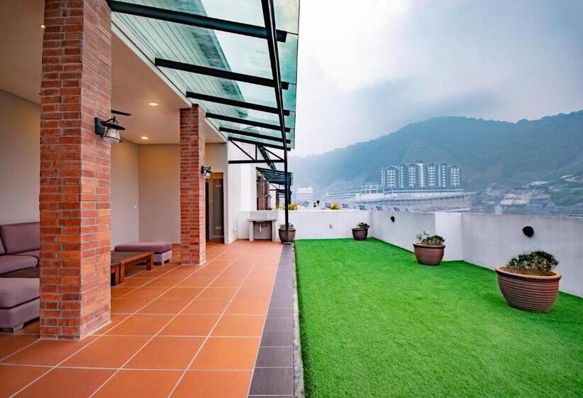 חדר פנטהאוז, Nova Highlands