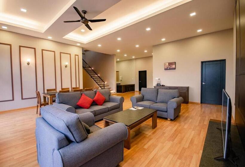 חדר פנטהאוז, Nova Highlands