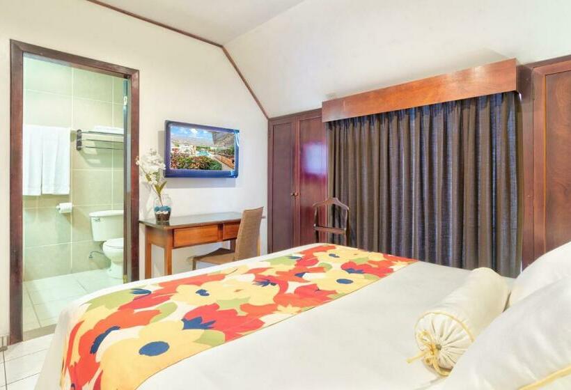 스위트, Residence Inn Suites Cristina