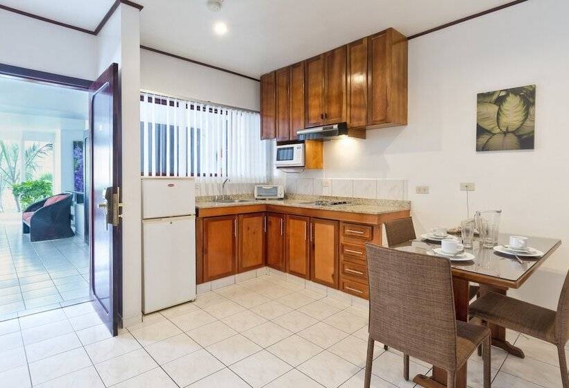 سوییت, Residence Inn Suites Cristina