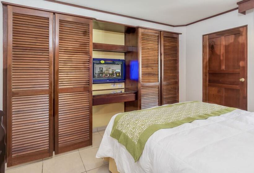 سوییت سوپریور, Residence Inn Suites Cristina