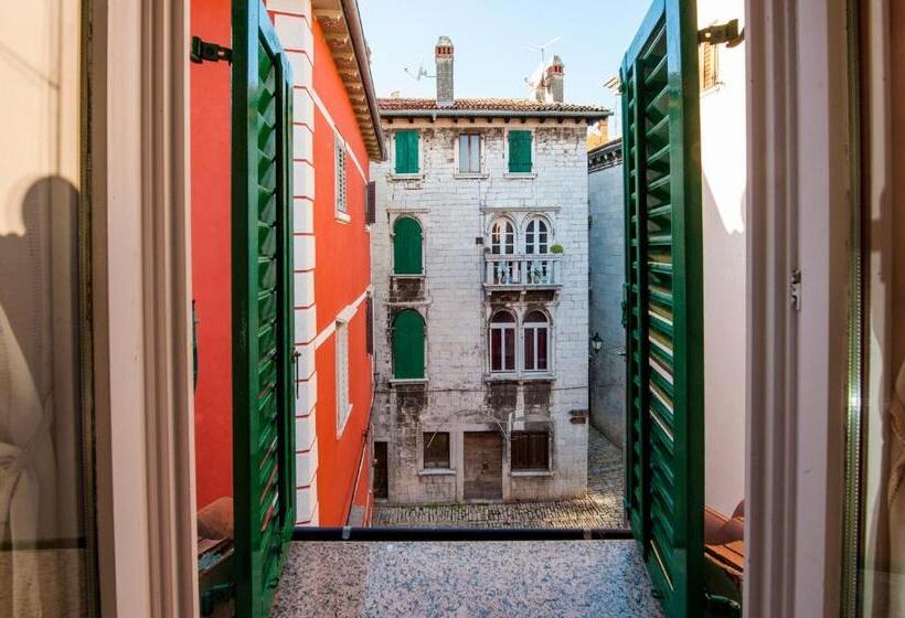 Номер Стандарт в Мансарде, Residence Marco Polo