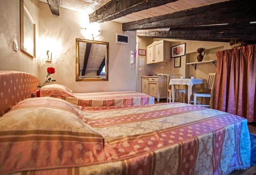 Номер Стандарт в Мансарде, Residence Marco Polo