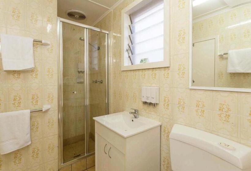 غرفة عائلية, The Club Motel And Apartments