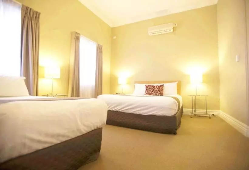 آپارتمان لوکس 1 خوابه, The Club Motel And Apartments