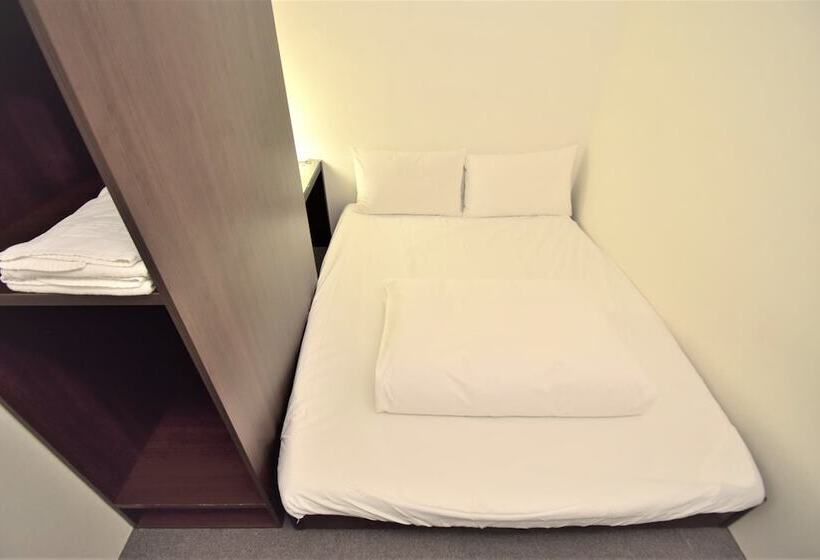 اتاق استاندارد با سرویس بهداشتی مشترک, Inn Cube Ximen