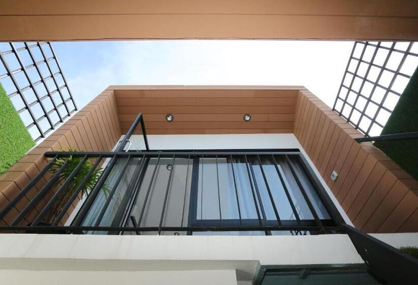 베이직 3인 룸, Eco Hostel