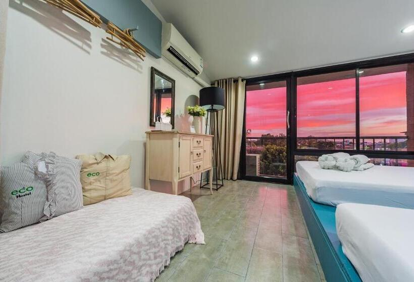 베이직 3인 룸, Eco Hostel