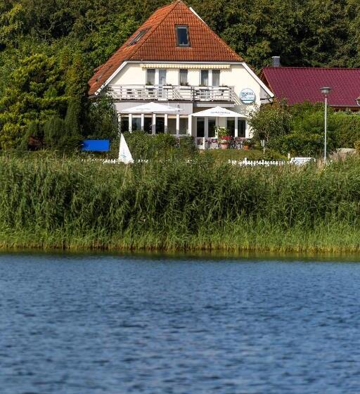 חדר סטנדרט עם מרפסת, Am Fleesensee