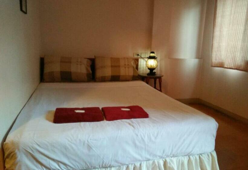 スタンダードルーム, Banwiang Guest House