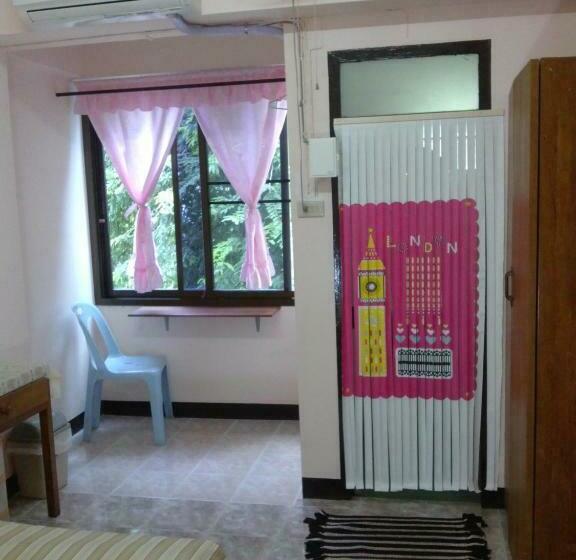 スタンダードルーム, Banwiang Guest House