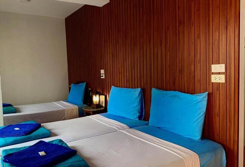 スタンダードトリプルルーム, Banwiang Guest House