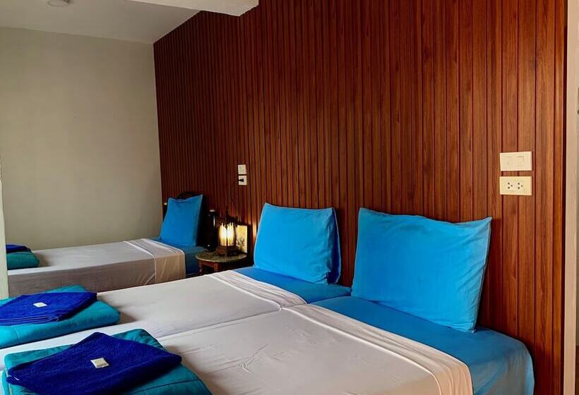 スタンダードトリプルルーム, Banwiang Guest House