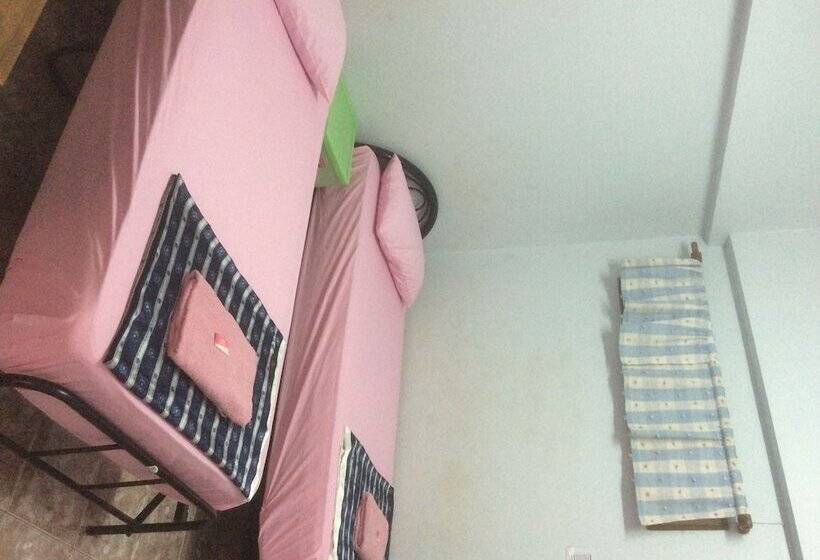 スタンダードルーム, Banwiang Guest House