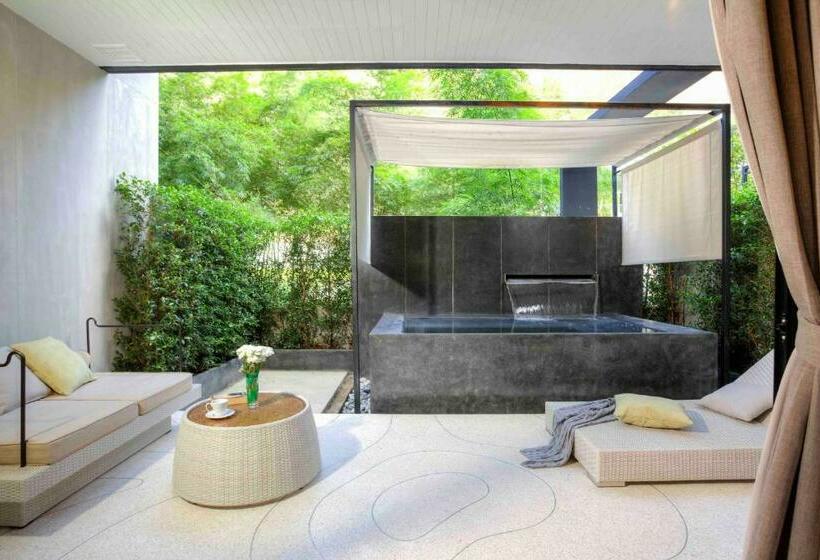 基本工作室, Botanica Khao Yai