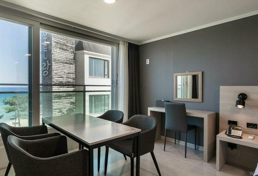 패밀리 룸 바다 전망, Gyeongpo Soo