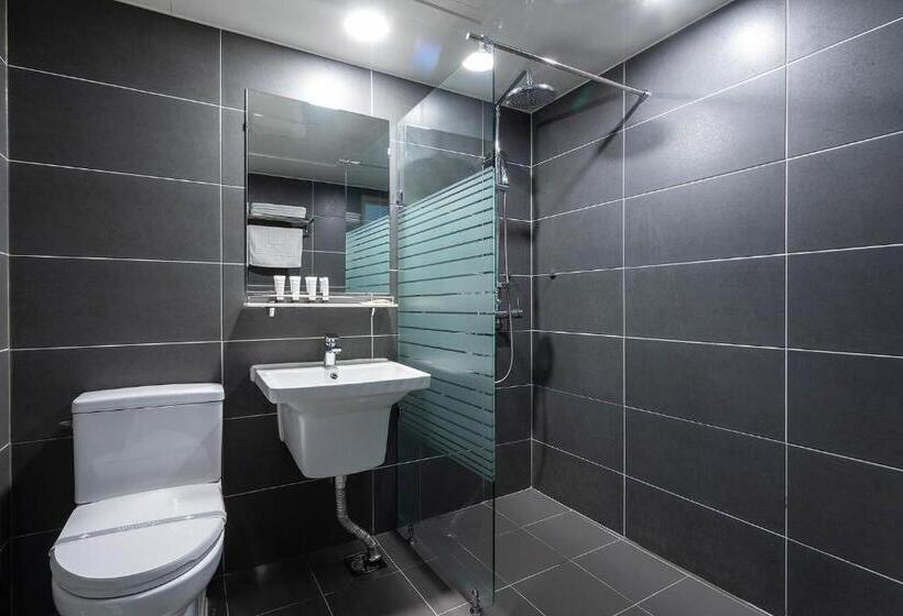 이코노미 룸, Gyeongpo Soo