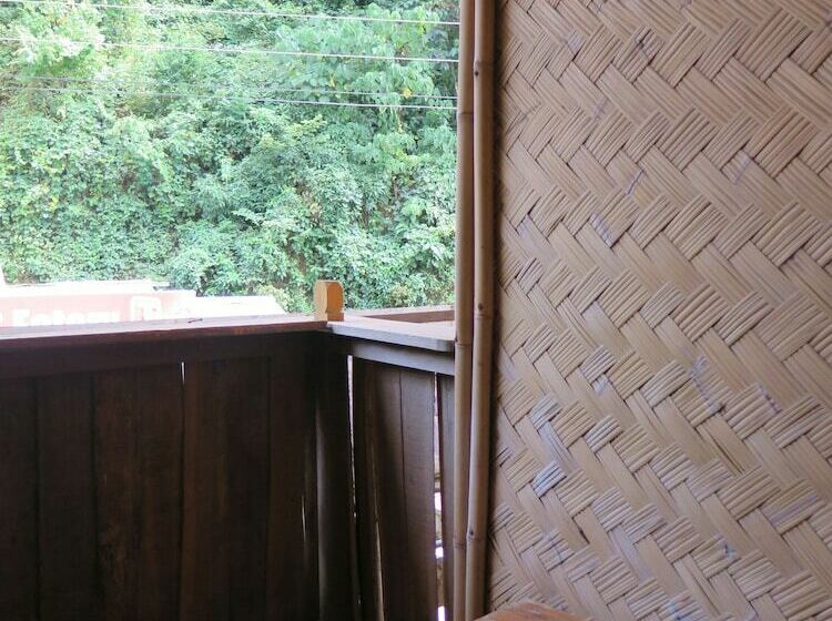 Quarto Economy Individual, Island Front Ii