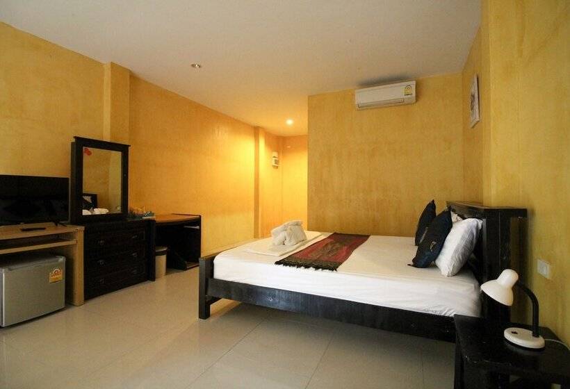 スタンダードルーム, Sairee Seaview Koh Tao   Hostel