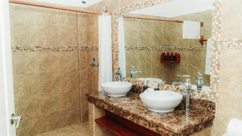 سوییت جونیور, La Palm