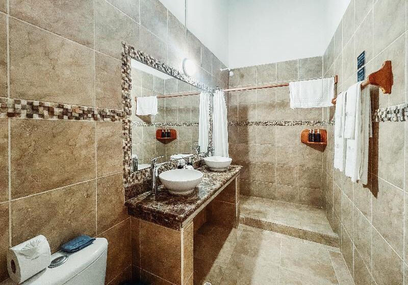 سوییت جونیور, La Palm