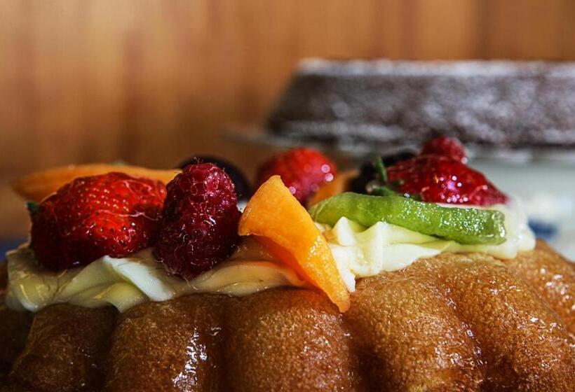 スタンダードルーム, Max