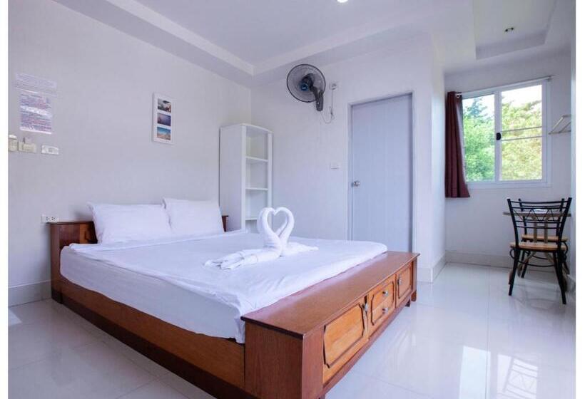 Номер Deluxe с Балконом, Namhasin House
