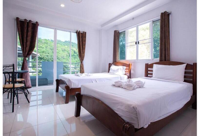 Номер Deluxe с Балконом, Namhasin House
