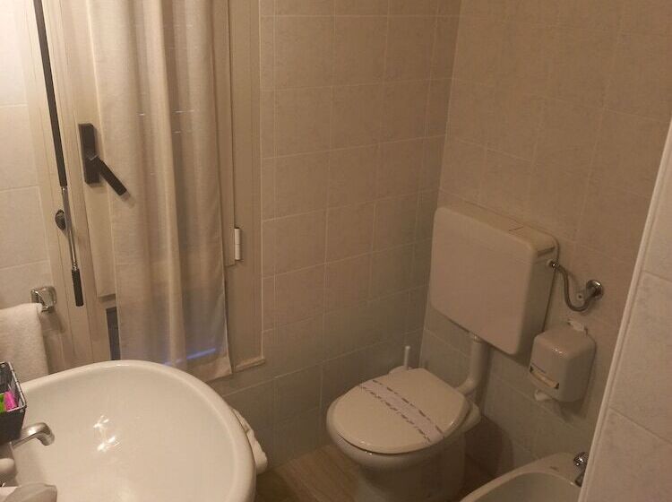 Номер Стандарт Индивидуальный, Park