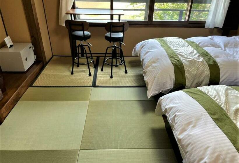 غرفة قياسية, Sanso Tanaka