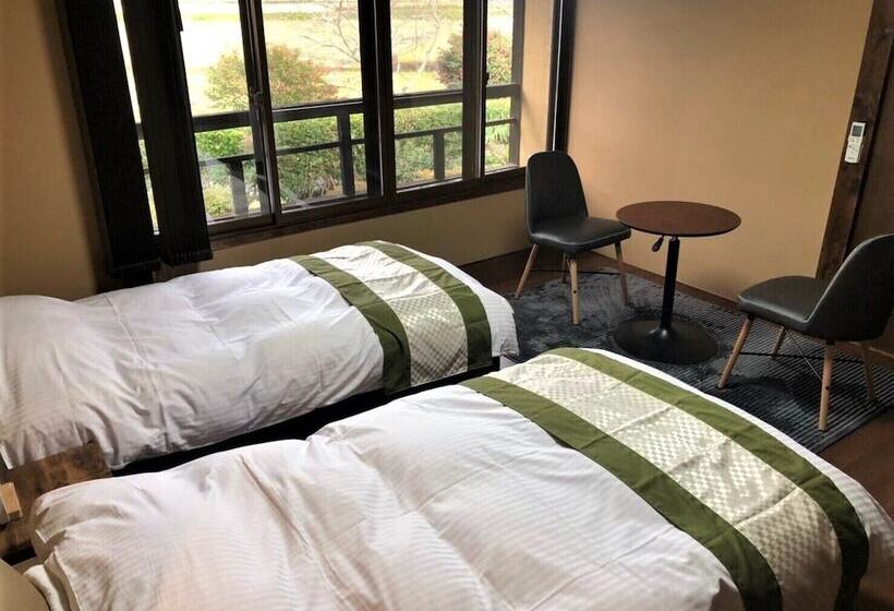 غرفة سوبيريور, Sanso Tanaka