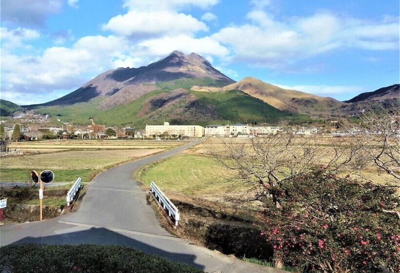 غرفة قياسية, Sanso Tanaka